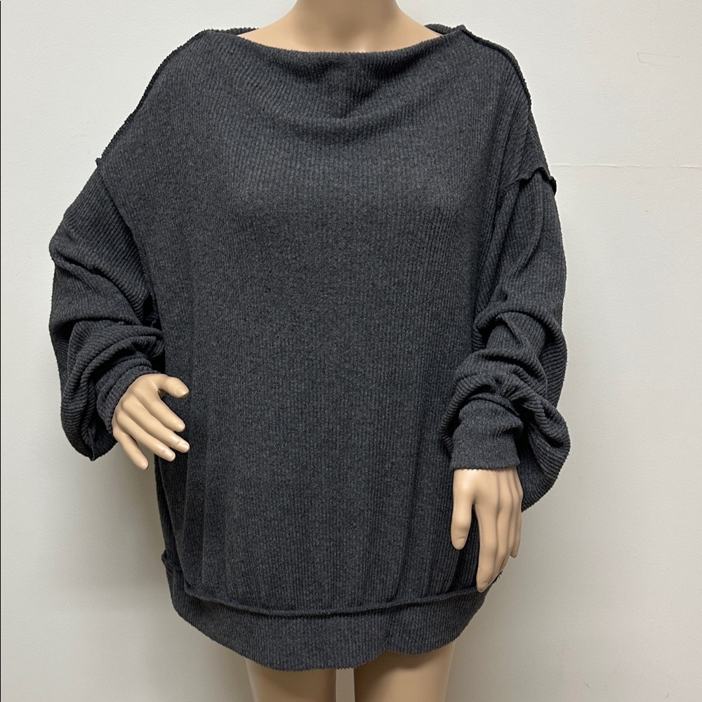 We The Free On or Off-the-Shoulder Dark Gray Oversized Puff Sleeve Top size S